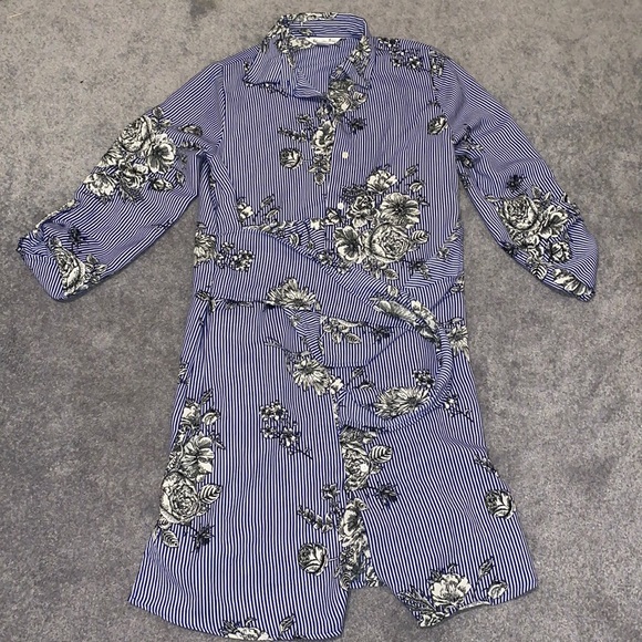 Dress - Picture 1 of 1